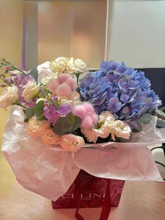 Роскошный авторский букет в нежных оттенках