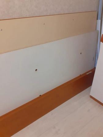 Кровать Istikbal и дополнение для спальни