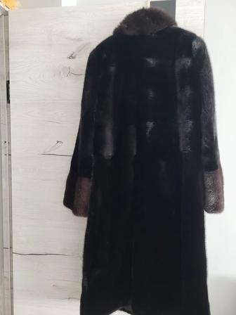 Продам норковую шубу