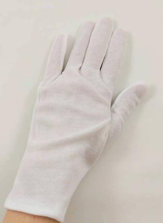 Перчатки белые, деликатные. Для ювелиров. Новые. В упаковке.