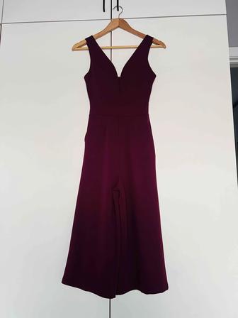 Стильный наряд комбезна выход