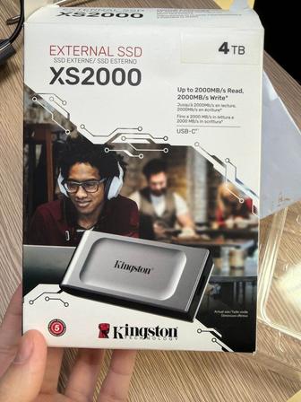 Продам внешний SSD Kingston 4 ТБ