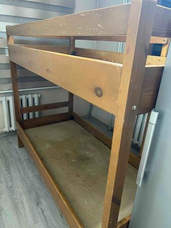 Продам двух яростную кровать