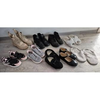 Обувь кроссовки продам