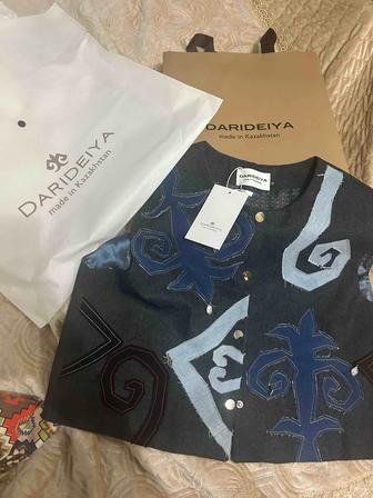 Продаю жилет от бренда Daridеiya