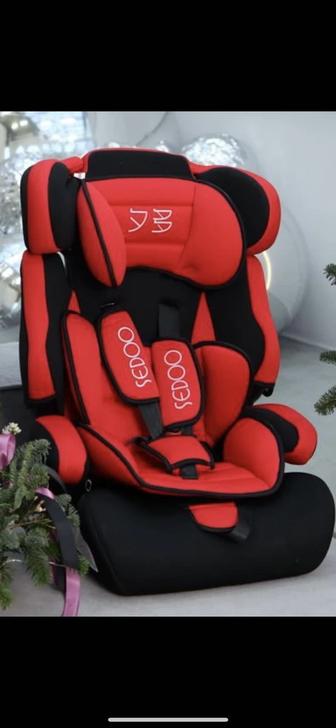 Детское автокресло от 6 месяцев до 12 лет