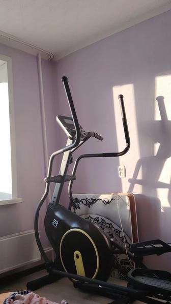 Продам Эллиптический аппарат, б/у