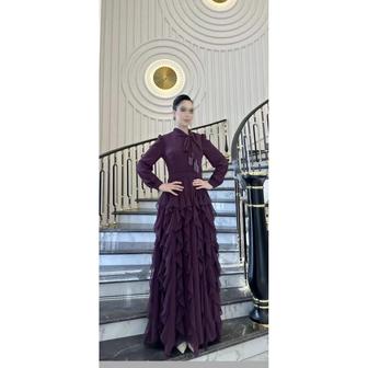 Вечернее платье