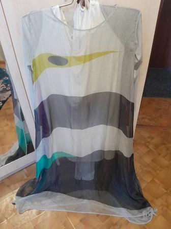 Продается женское комплект брючки кофточка и накидка