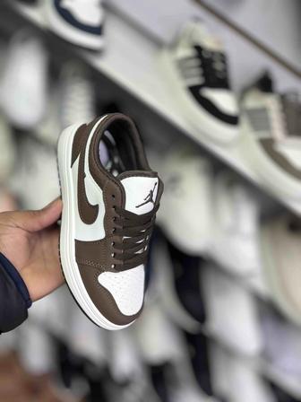 Кроссовки Nike