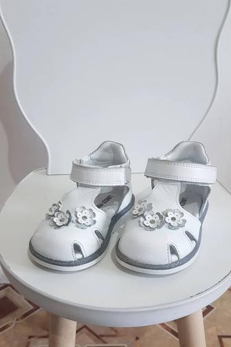 Сандалии с ортопедический стальной для девочки