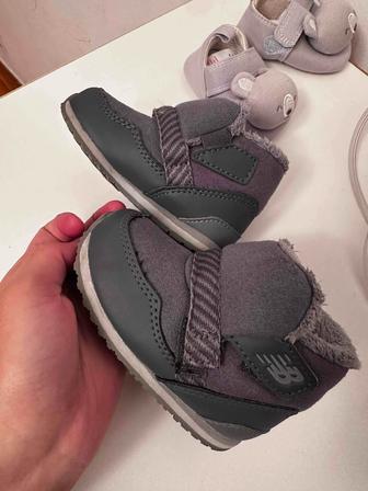 Новые зимние сапожки детские