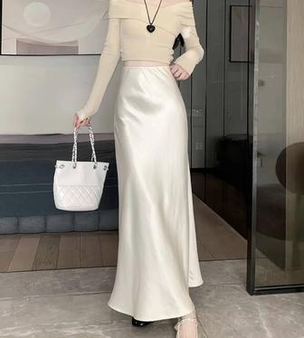 Продам атласную юбку хорошего качества