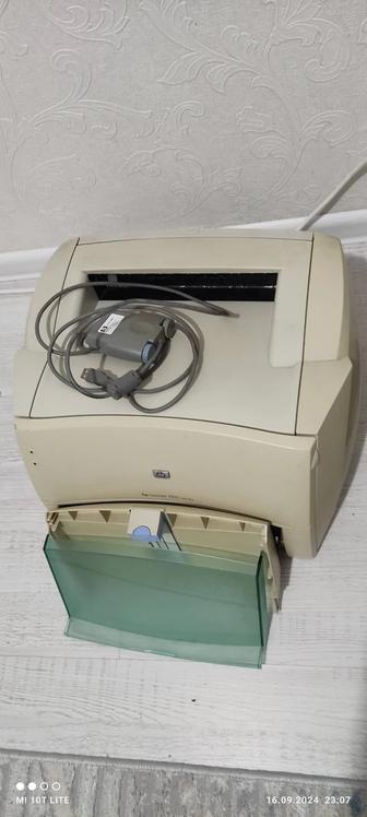 Принтер HP laserjet 1000 series