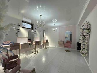 Сдам место в аренду(для визажиста и хейр стилиста),вся мебель новая !