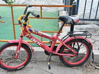 Продам детский велосипед 4-7 лет