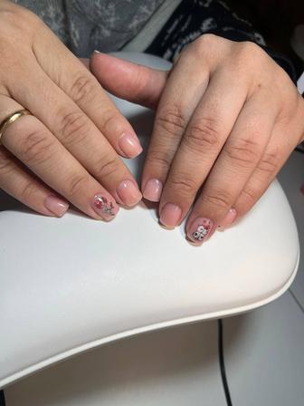 Девочки записываемся на маникюр !