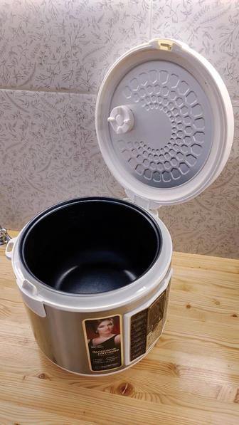 Мультиварка REDMOND RMC-253