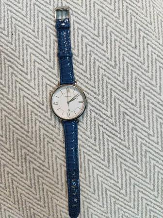 Часы женские Fossil