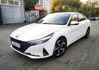 Почасовая аренда Hyundai Elantra 2023 с водителем