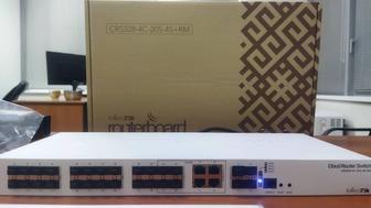 Коммутатор MikroTik CRS328-4C-20S-4SRM