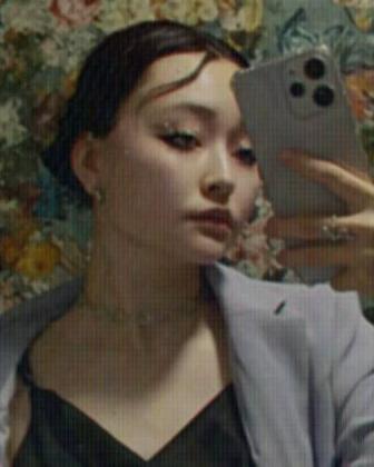 Официант / официантка
