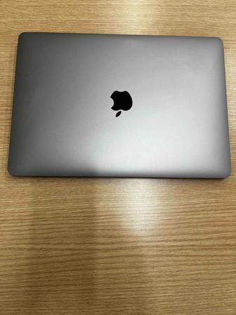 Продам MacBook Air M1