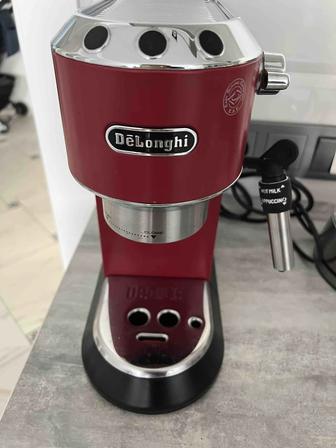 Кофемашина Delonghi