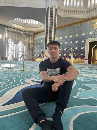 Официант, Администратор, продавец консультант