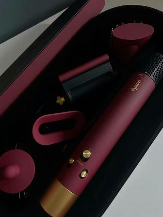 Стайлер Dyson