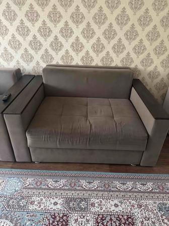 Продам диван с креслом