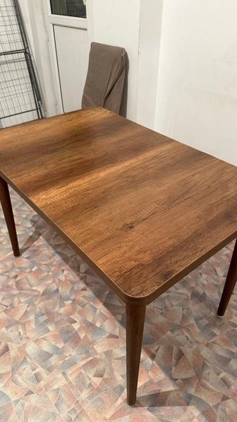 Кухонный стол