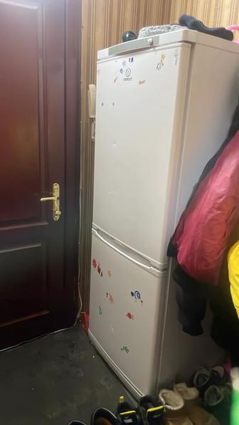 Срочно продам холодильник в отличном состоянии