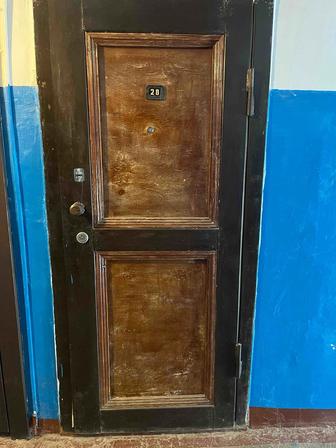 Продам железную входную дверь