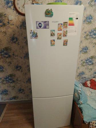 Продам. Холодильник