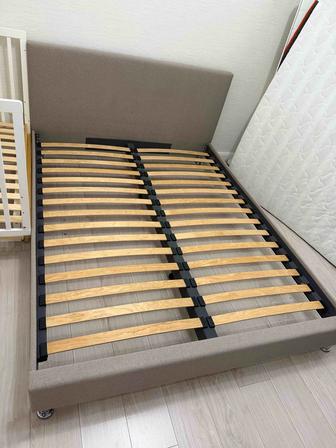 Продаю кровать 160х200 без матраса