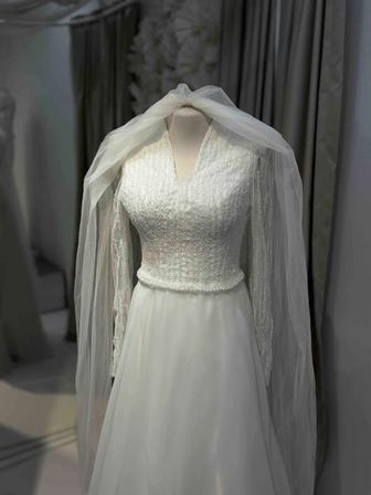 Продажа свадебного платья, торг уместен, размер 42-46