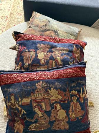 Отдам подушки