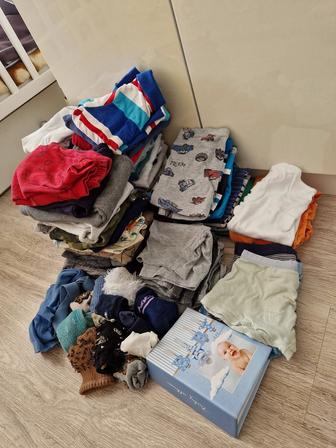 Продам вещи для мальчика 1-1,5г штанишки, футболки