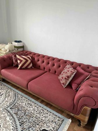 Продается мягкий красивый диван