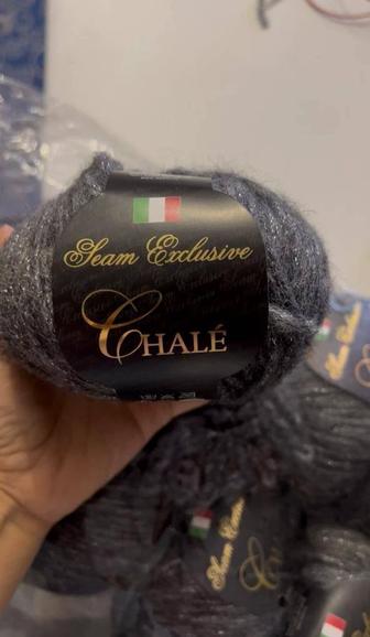 Вязаное платье ручной работы