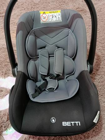 Детское автокресло люлька