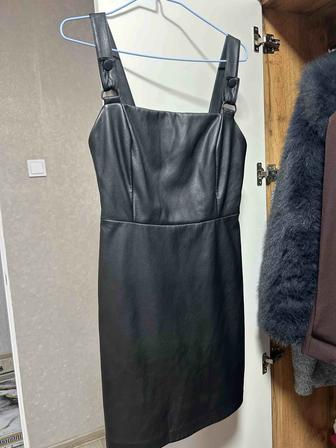 Продаю кожаный сарафан