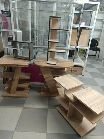 Продам стол журнальный