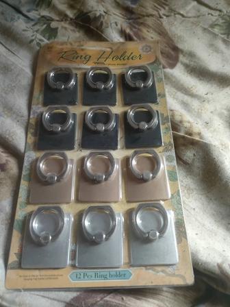 Продам кольца держатель,на клейкой ленте ,в количестве много штук есть,