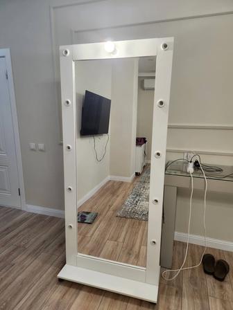 Гримерное зеркало