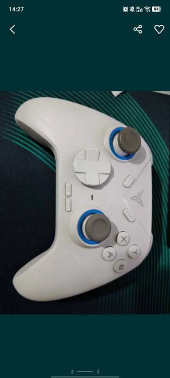 Продам Геймпад Flydigi DIREWOLF 2