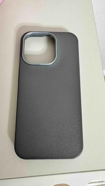 Продам чехол на айфон 15 про