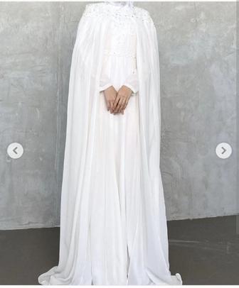 Белое нарядное платье в пол