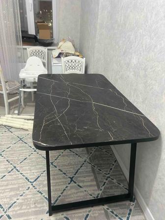 Продам стол